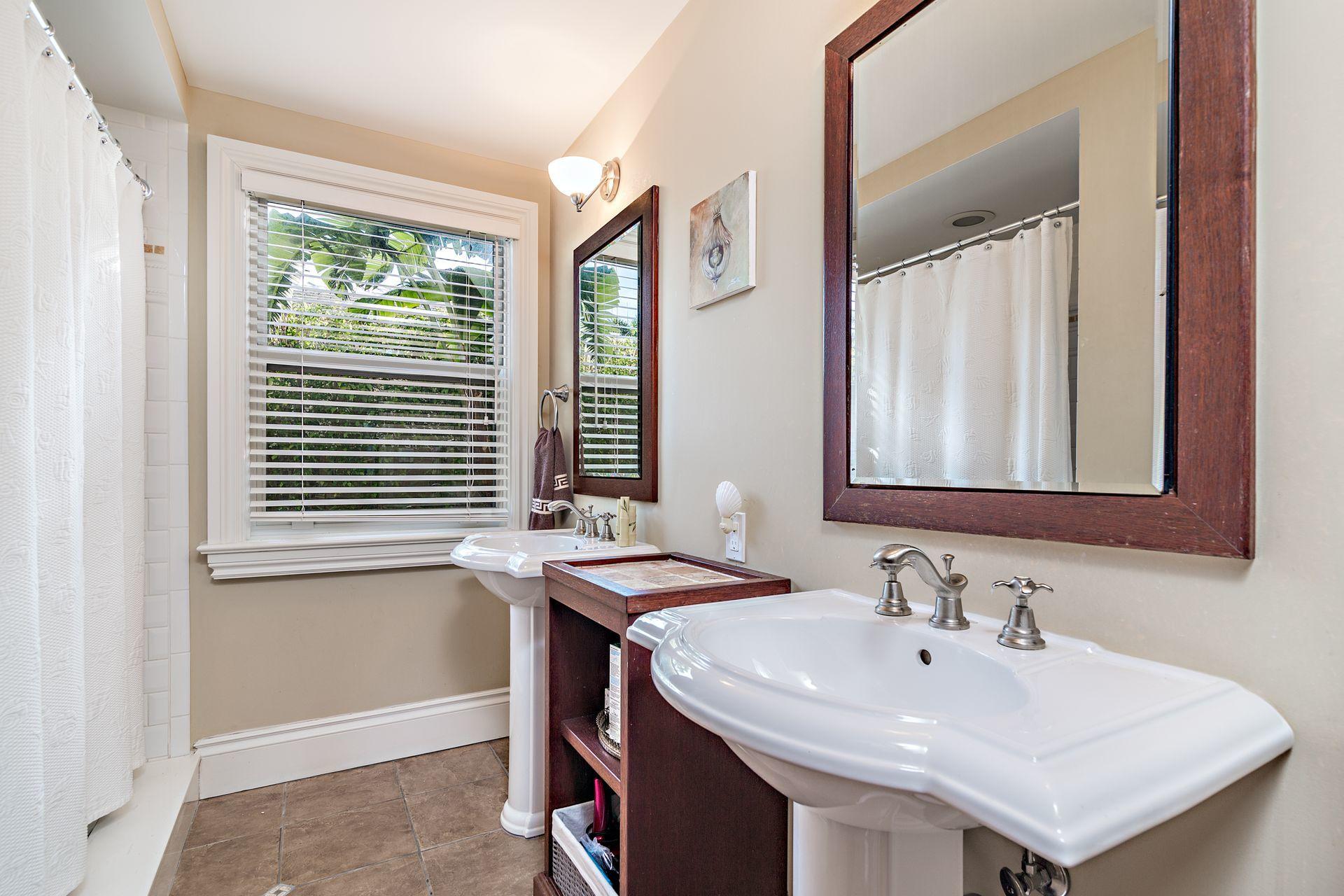 OSCEOLA WAY - Residential