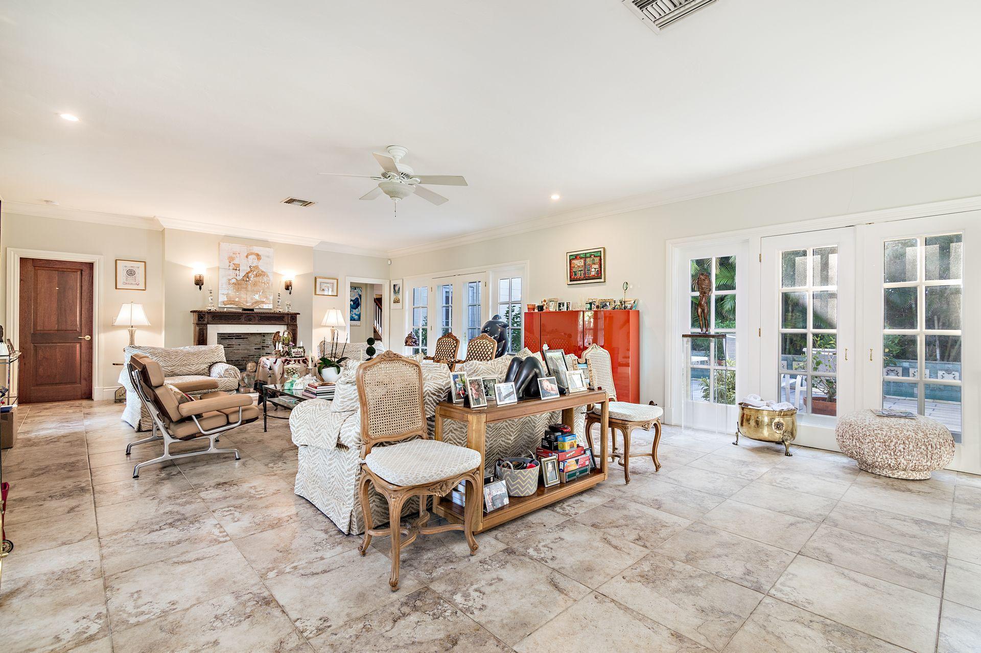 OSCEOLA WAY - Residential