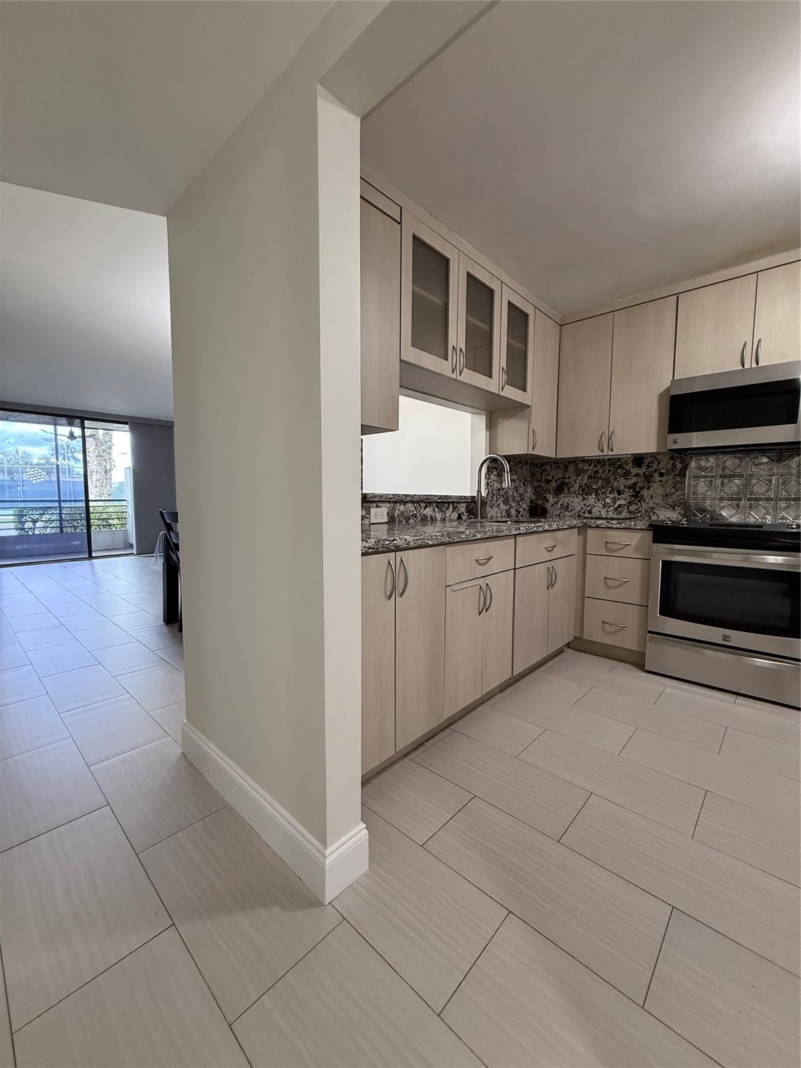 Colony Point 5 Condo - Residential