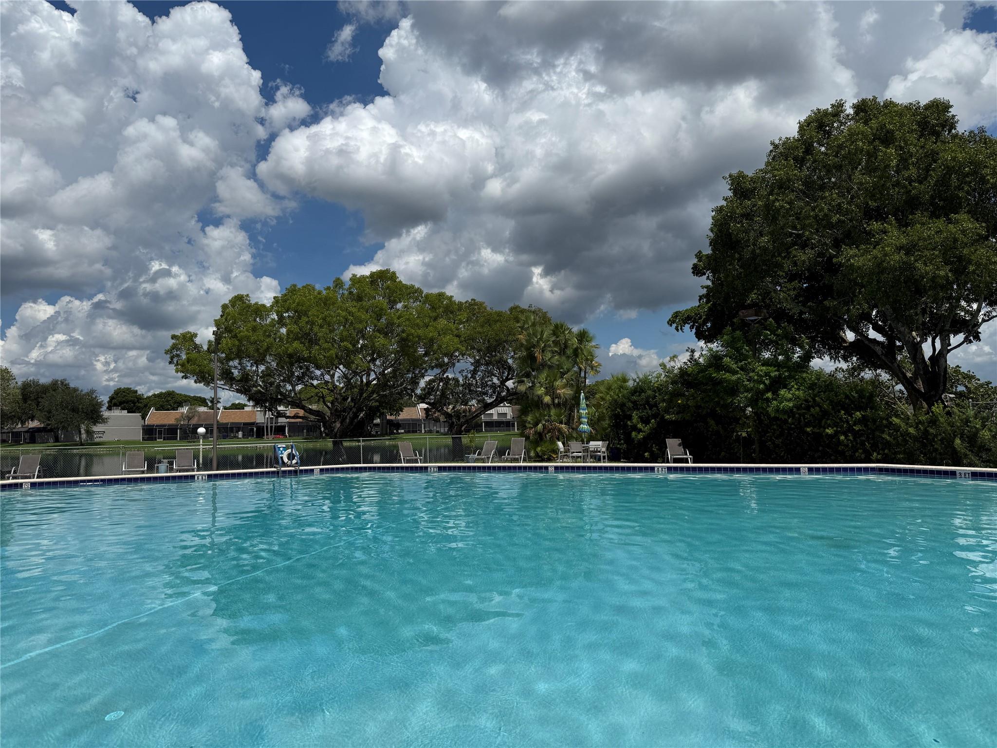 Colony Point 5 Condo - Residential