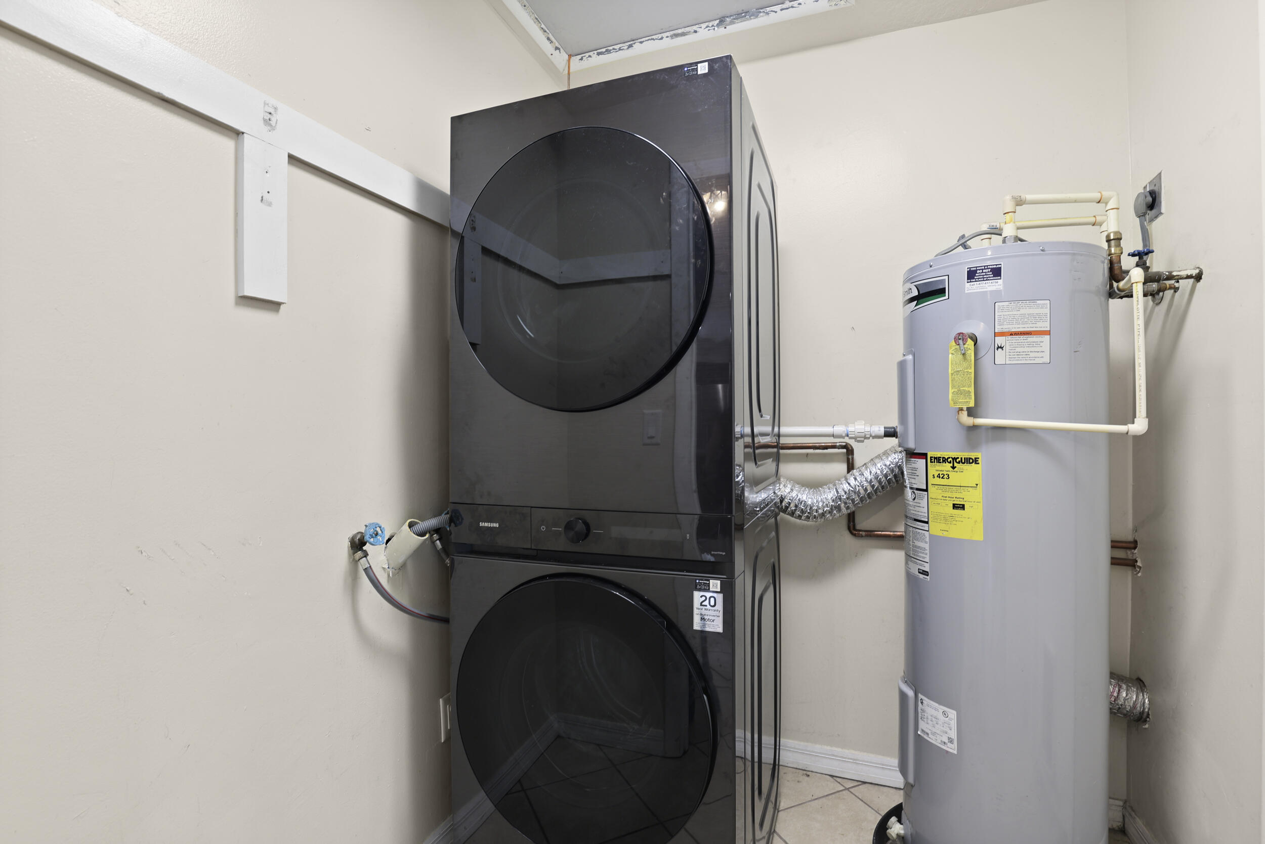 CORAL GARDENS - Residential