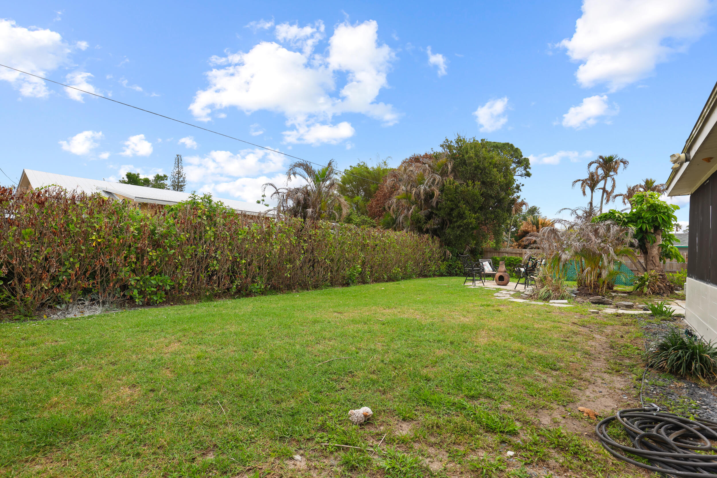 CORAL GARDENS - Residential
