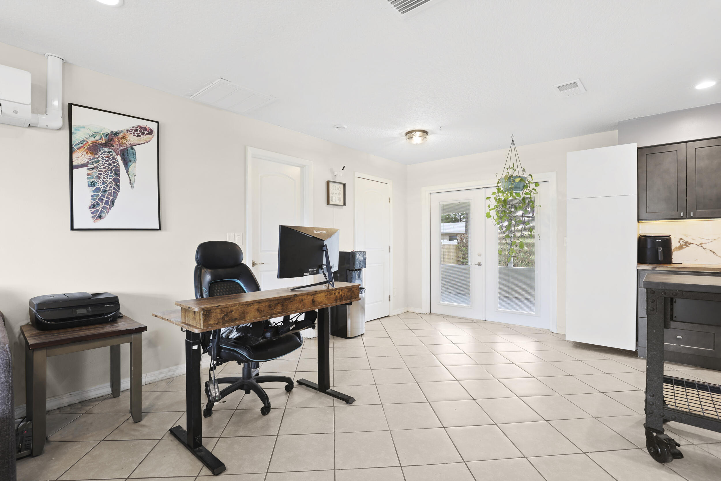 CORAL GARDENS - Residential