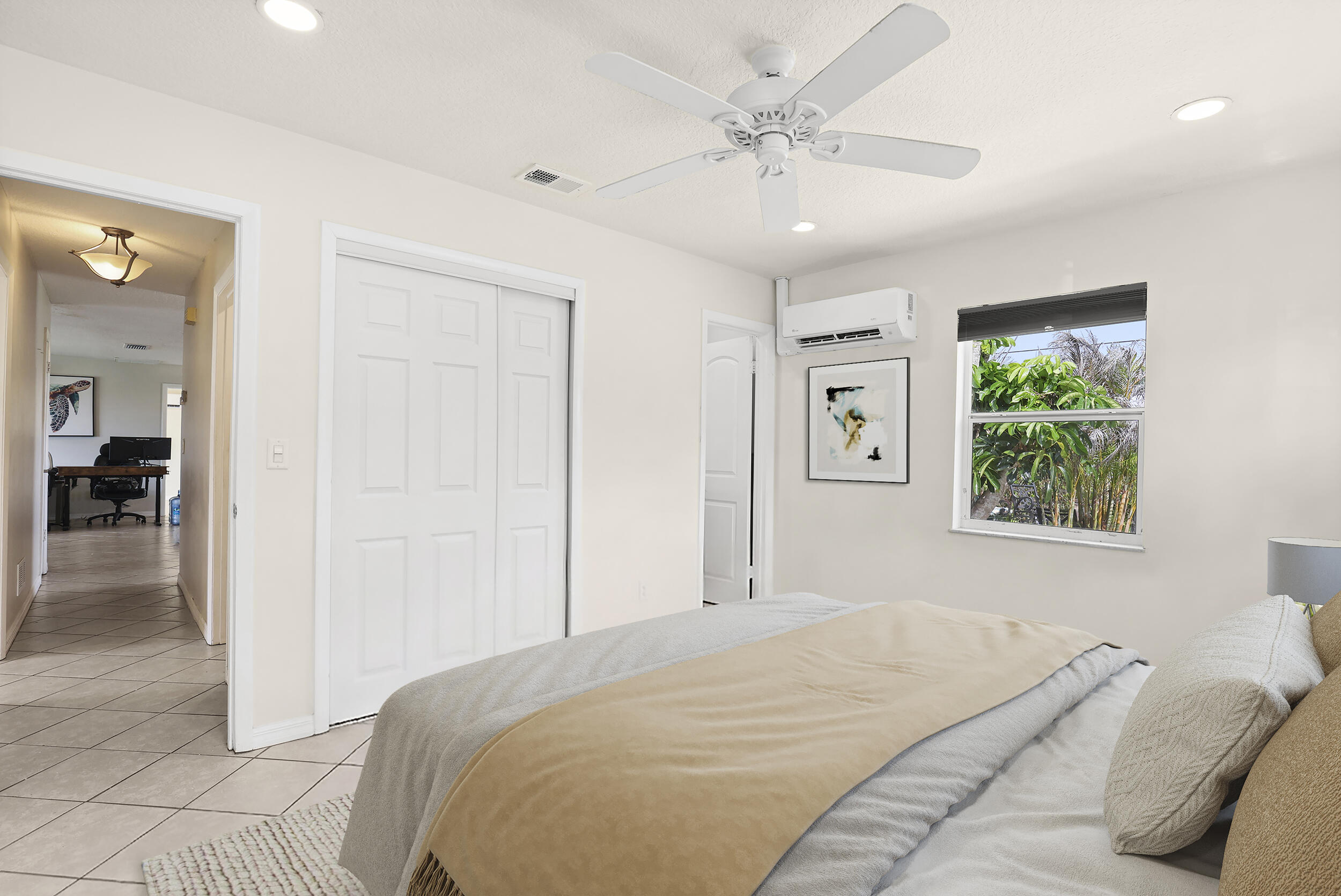 CORAL GARDENS - Residential