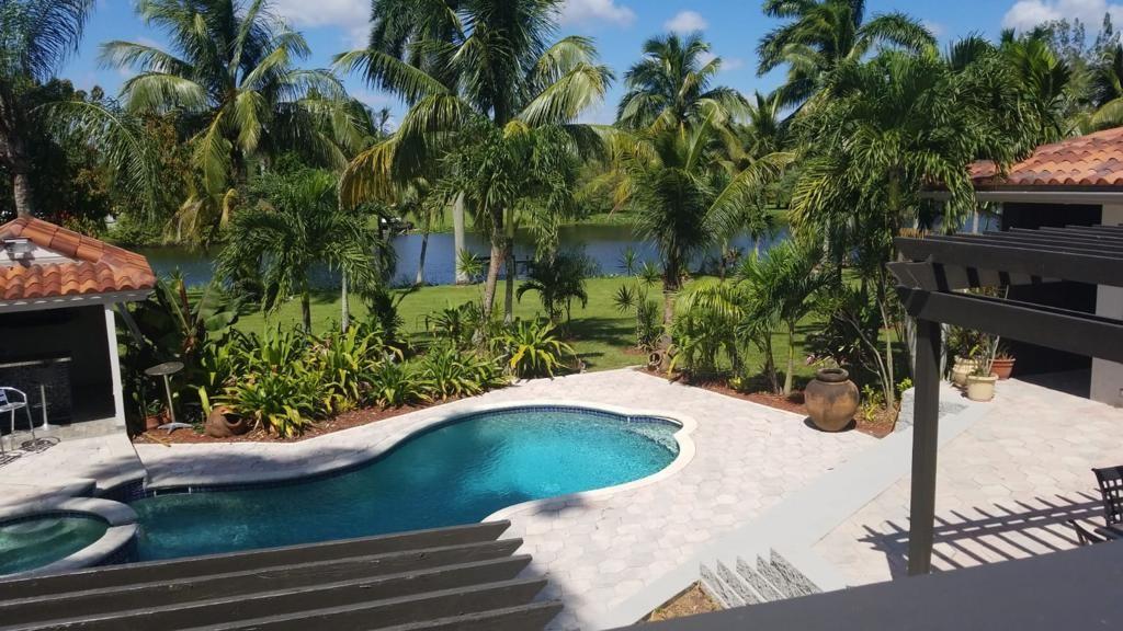 Davie Farmettes 72-10 B - Residential Lease