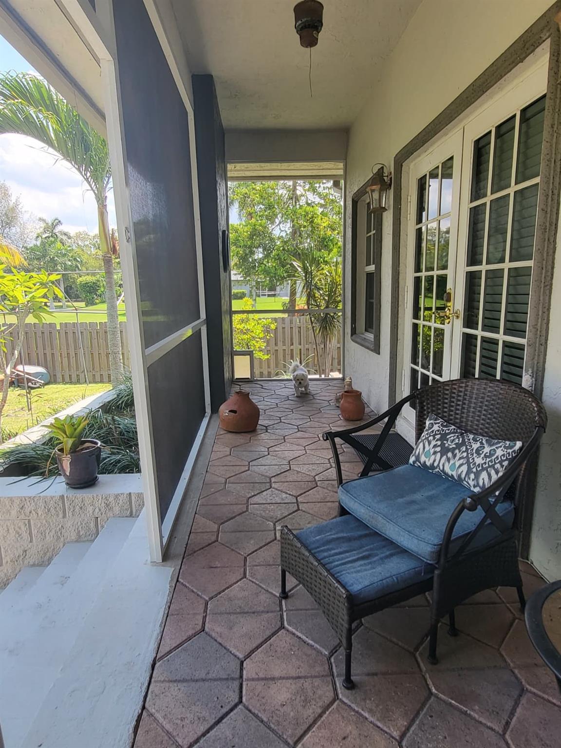 Davie Farmettes 72-10 B - Residential Lease