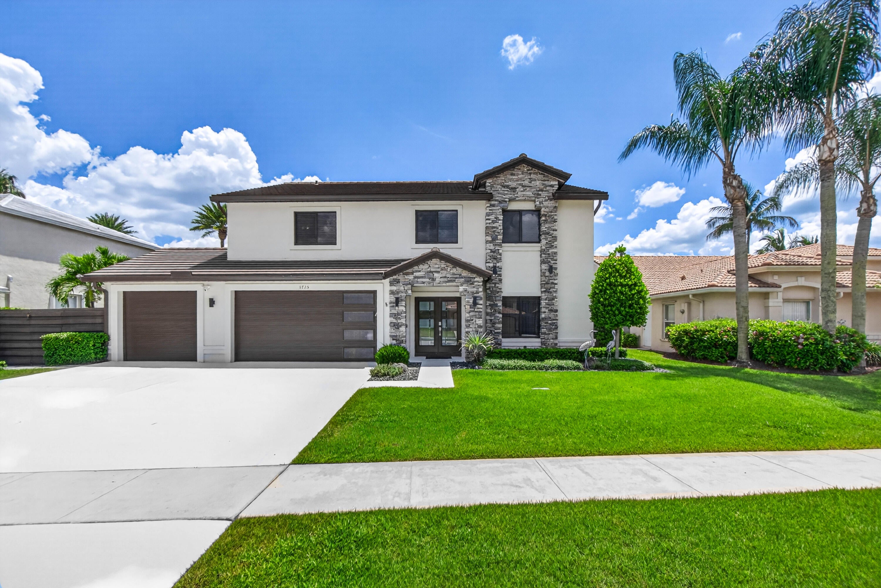 3725 CYPRESS LAKE Drive