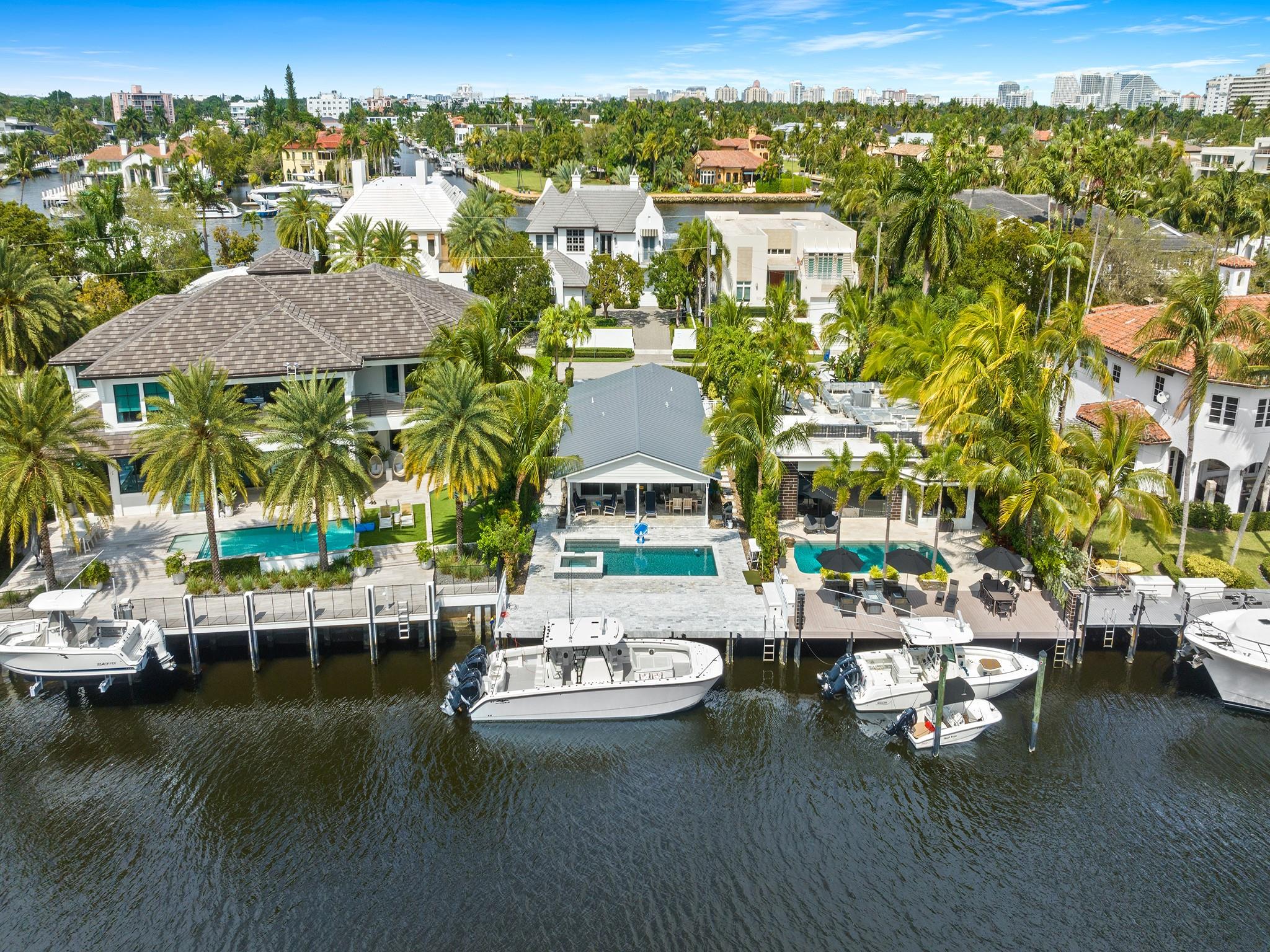 RIO VISTA ISLES - Residential