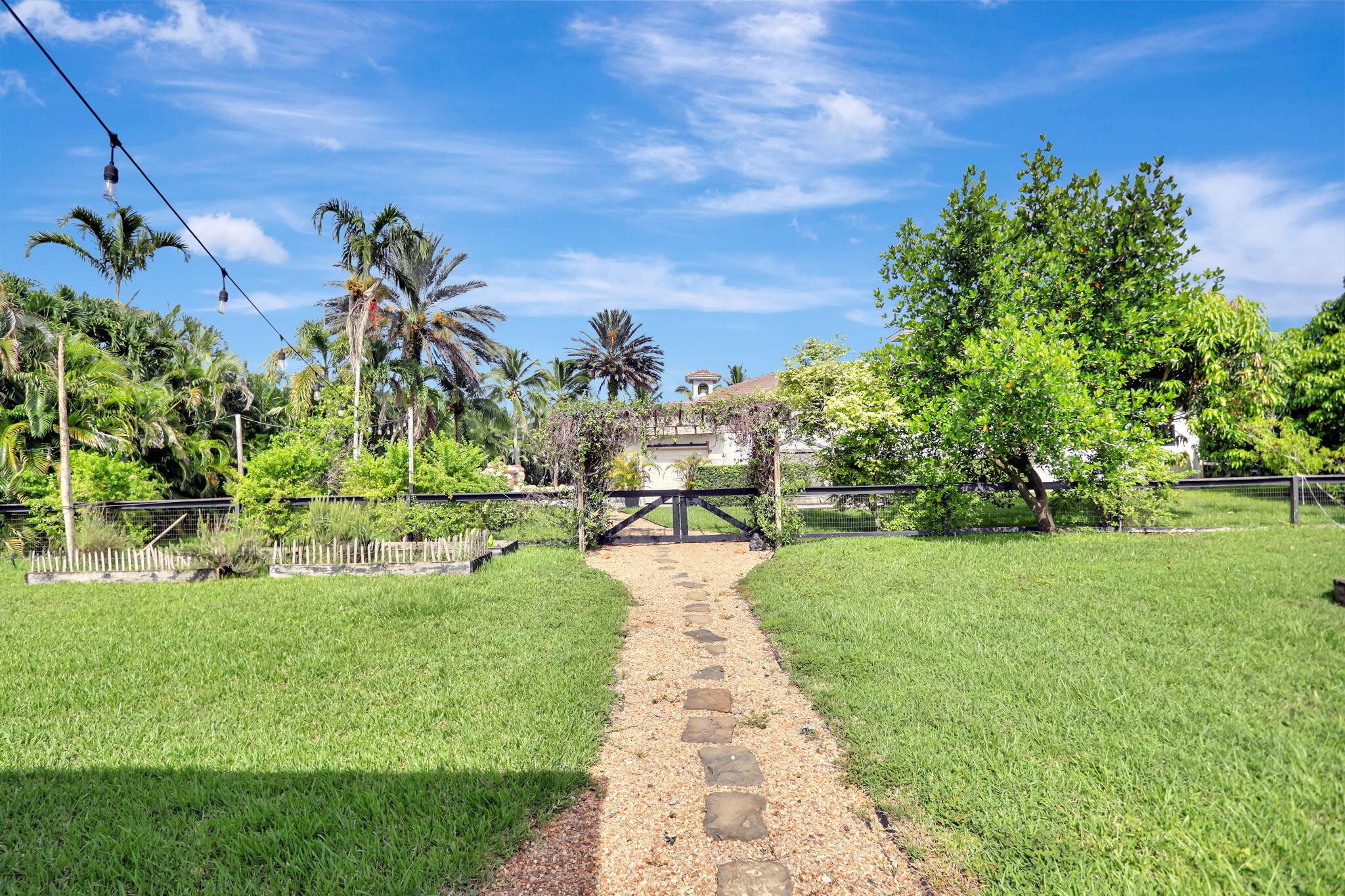 PINE TREE ESTATES - Residential