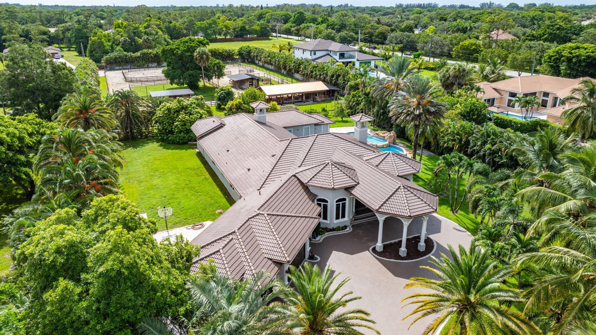 PINE TREE ESTATES - Residential