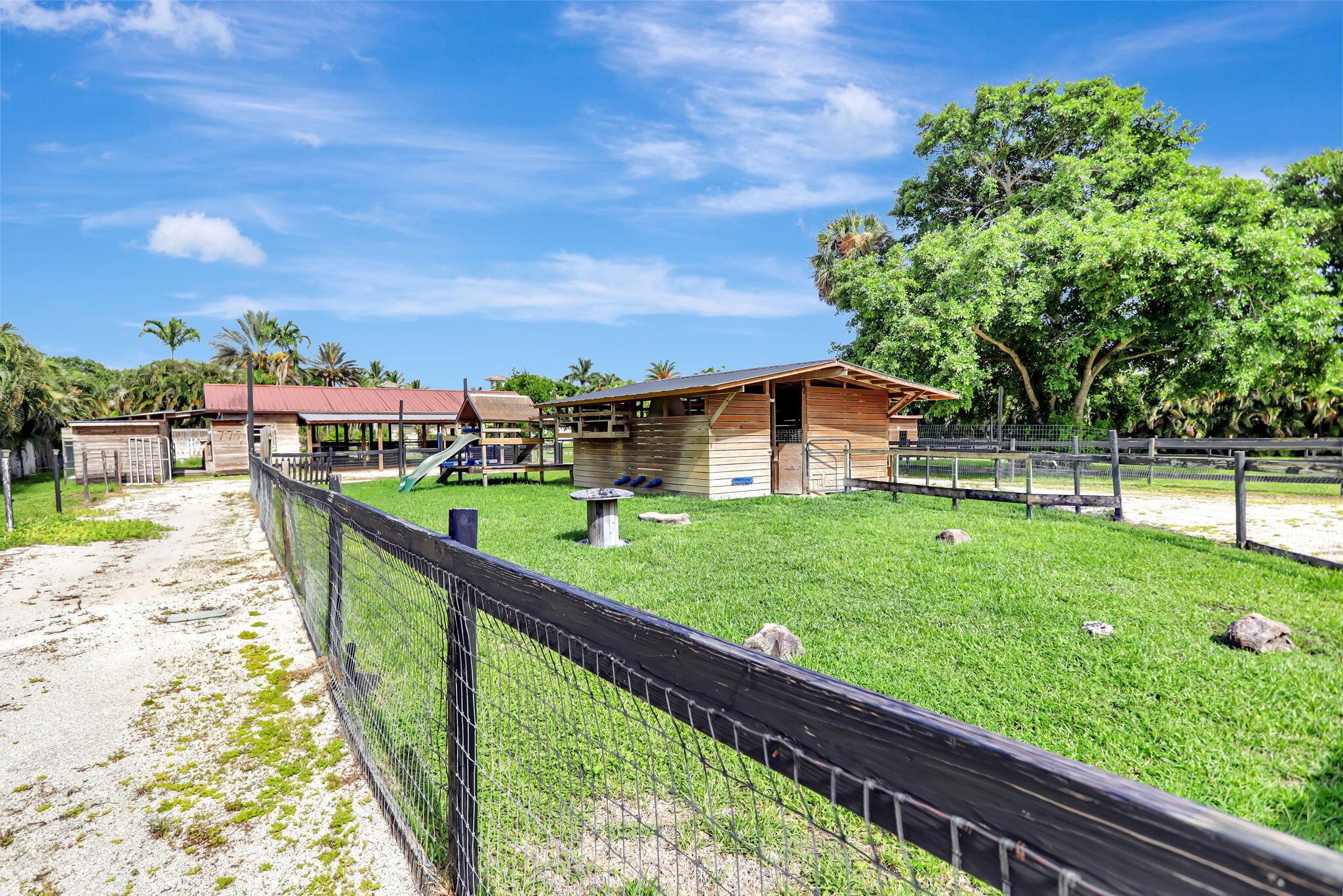 PINE TREE ESTATES - Residential