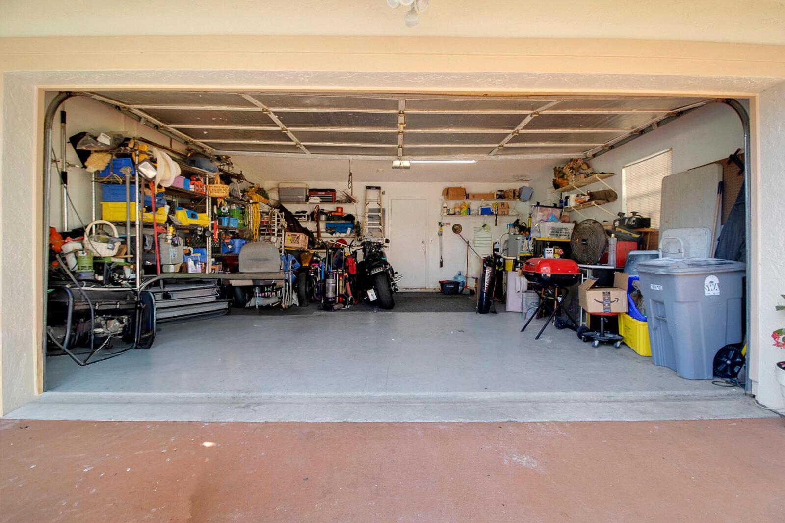 WINDWARD PALM BEACH - Residential