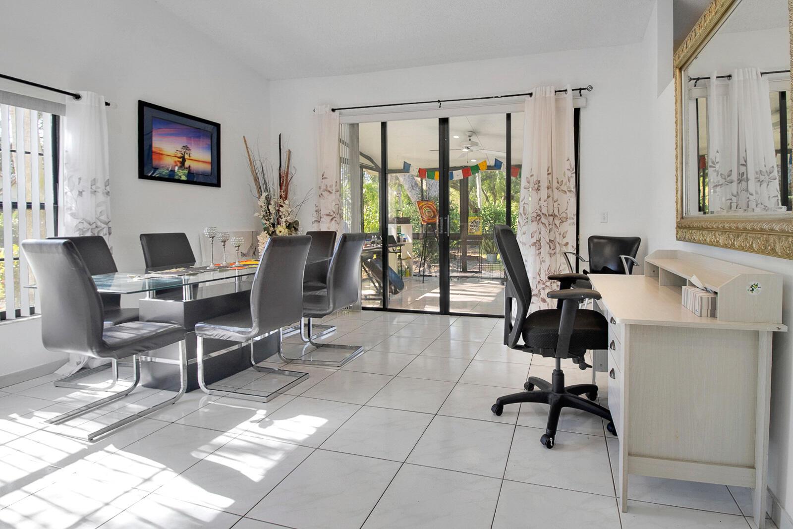 WINDWARD PALM BEACH - Residential