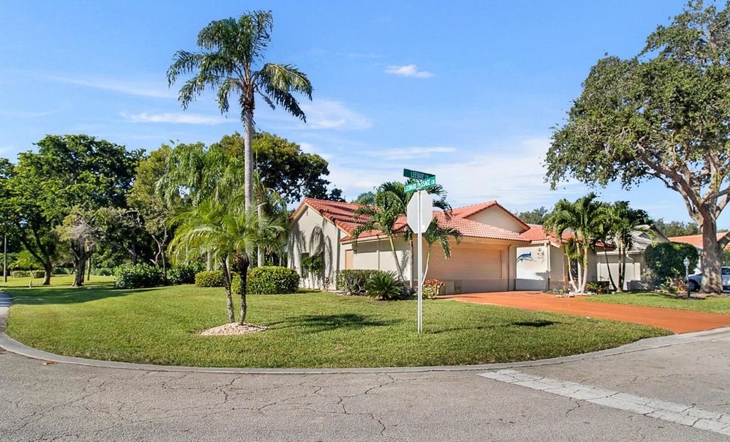 Photo of 8521 Leeway Lane, Boynton Beach, FL 33436 (MLS # R11135432)