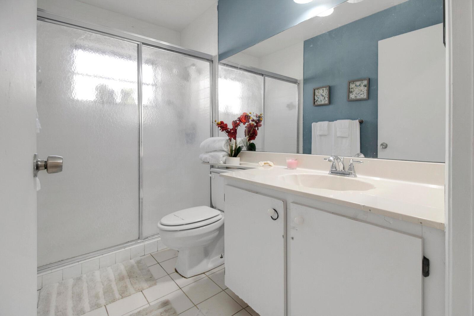 WINDWARD PALM BEACH - Residential