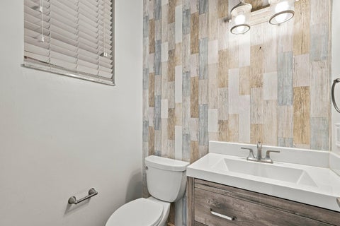 Tiny photo for 1115 PAPAYA Street, Hollywood, FL 33019 (MLS # B26080692)