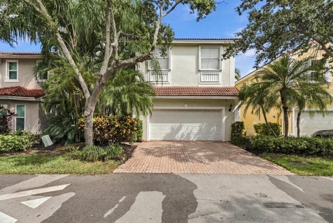 Tiny photo for 1115 PAPAYA Street, Hollywood, FL 33019 (MLS # B26080692)