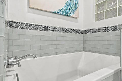 Tiny photo for 1115 PAPAYA Street, Hollywood, FL 33019 (MLS # B26080692)