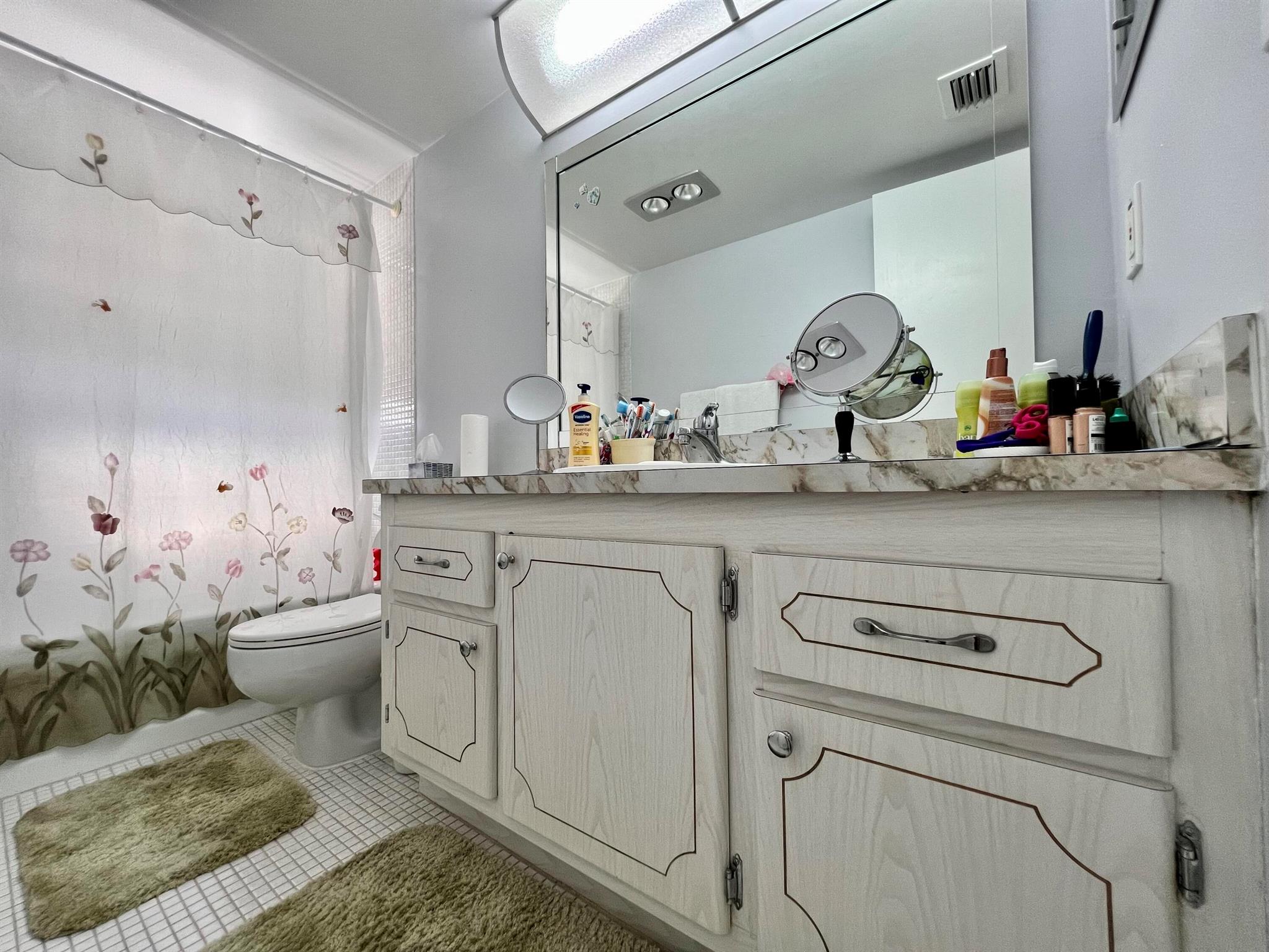 CENTURY VILLAGE - SOMERSET CONDOS - Residential