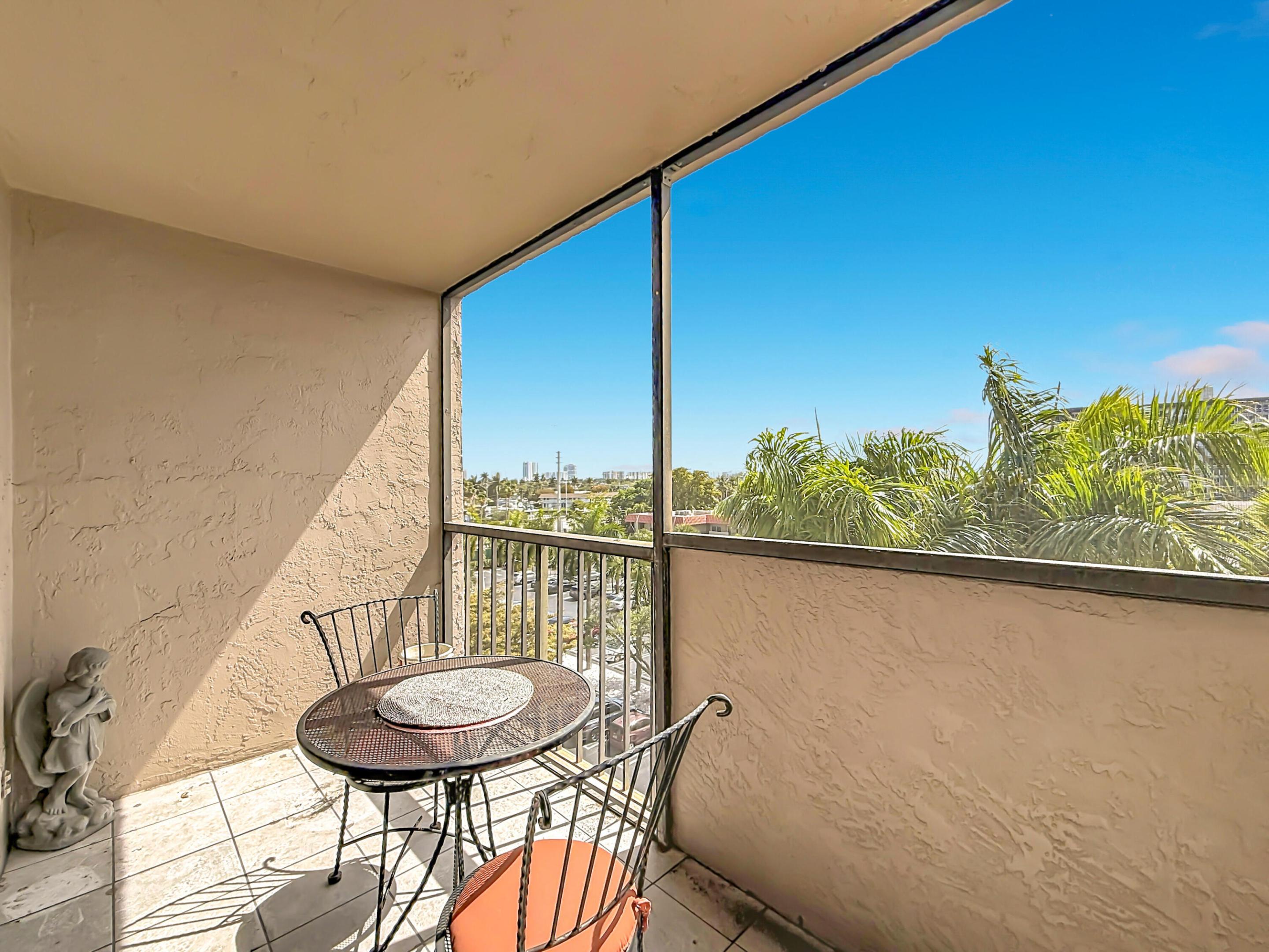 ISLAND CLUB TWO CONDO - Residential