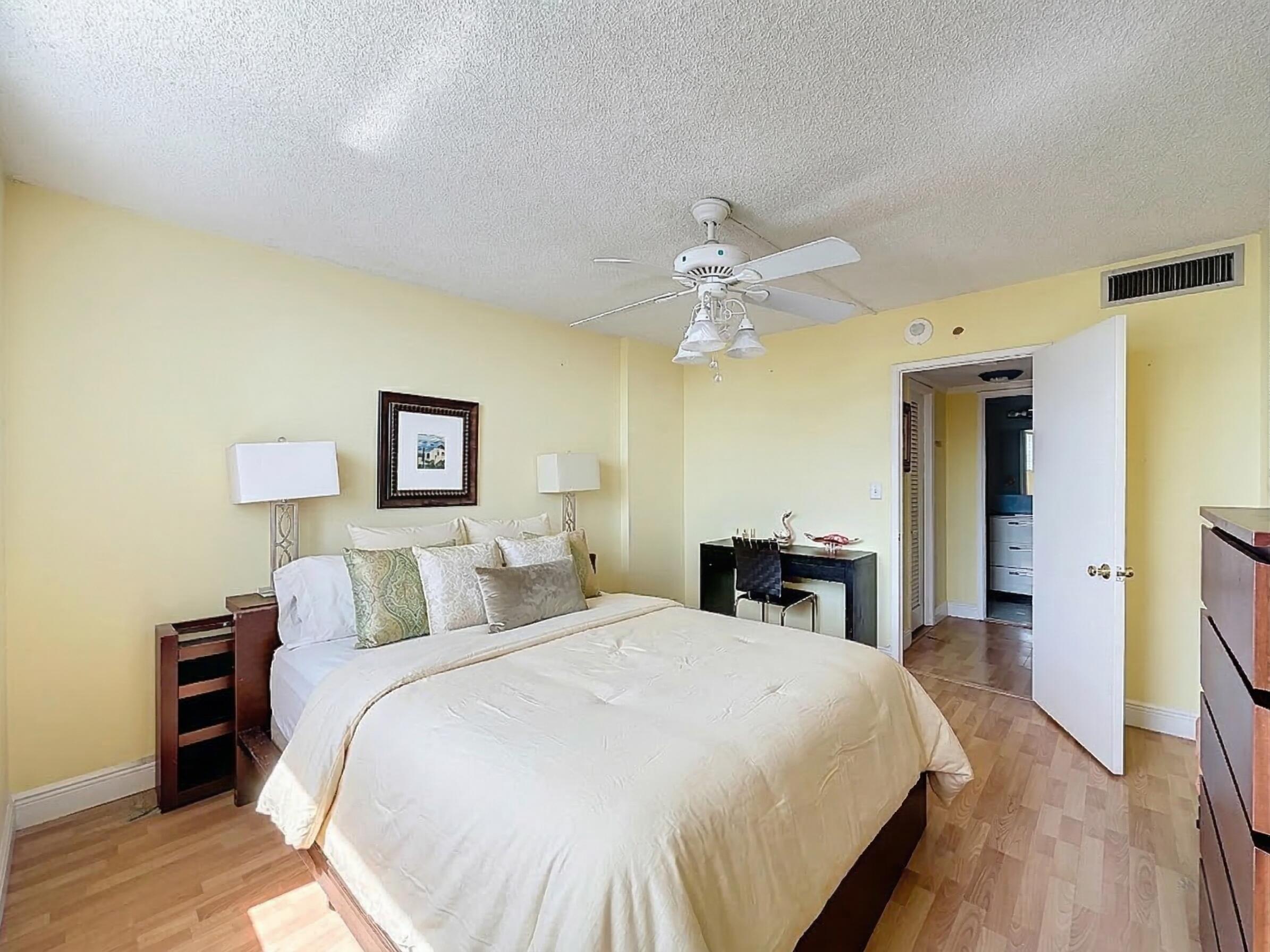 ISLAND CLUB TWO CONDO - Residential