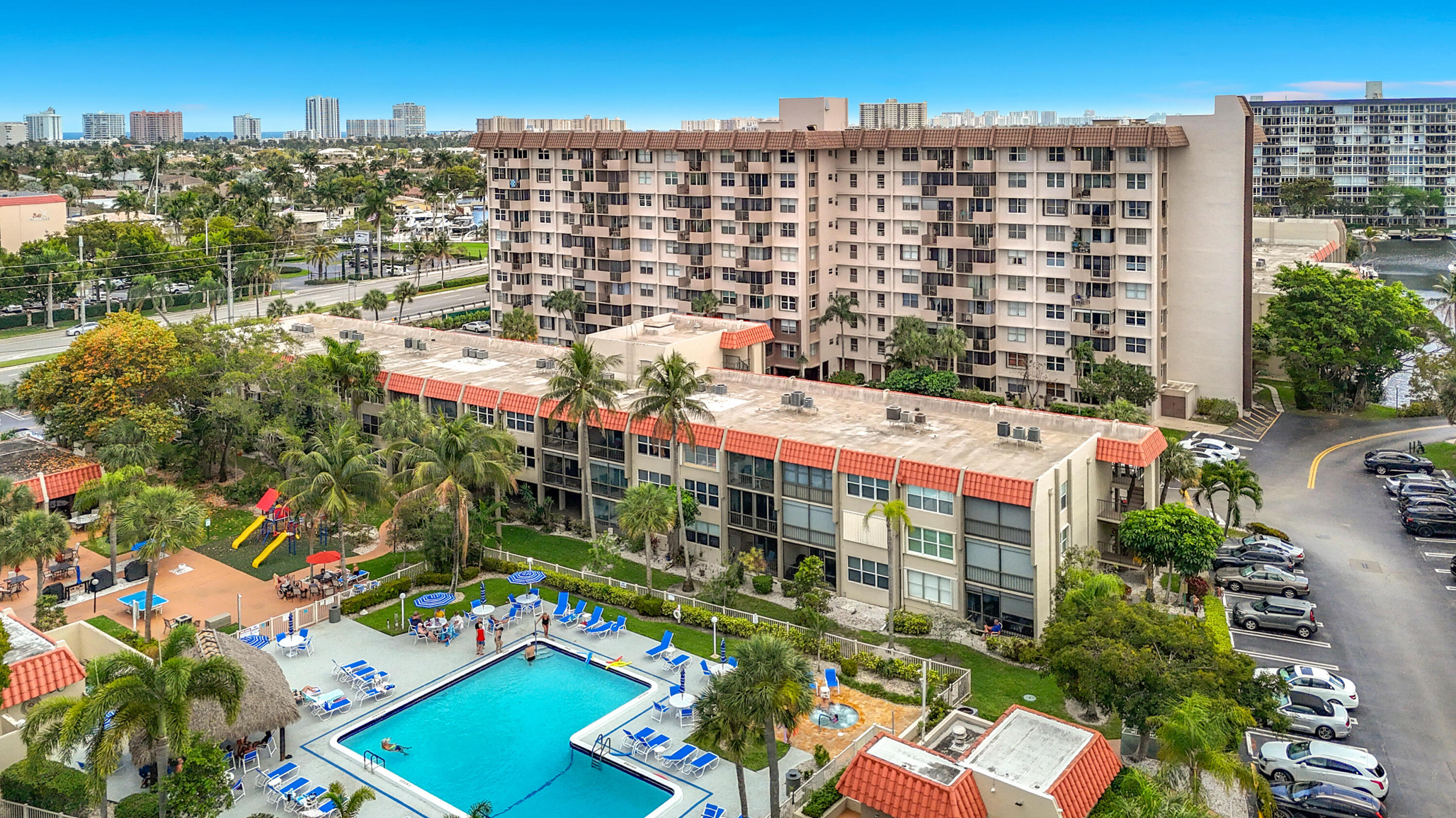 ISLAND CLUB TWO CONDO - Residential