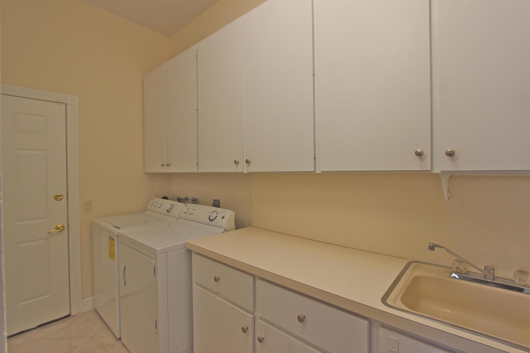 Hamptons At Maplewood - Residential Lease