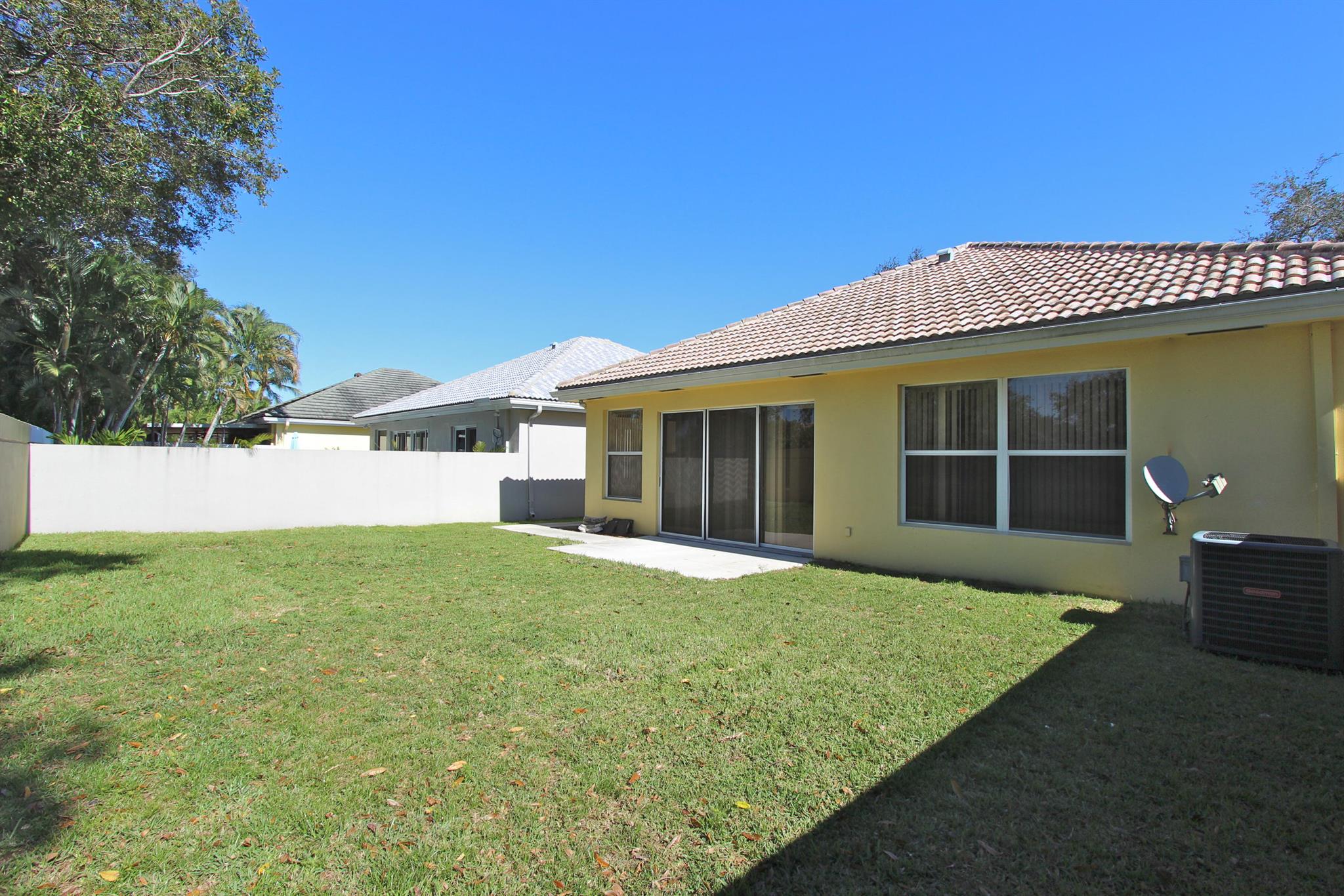 Hamptons At Maplewood - Residential Lease