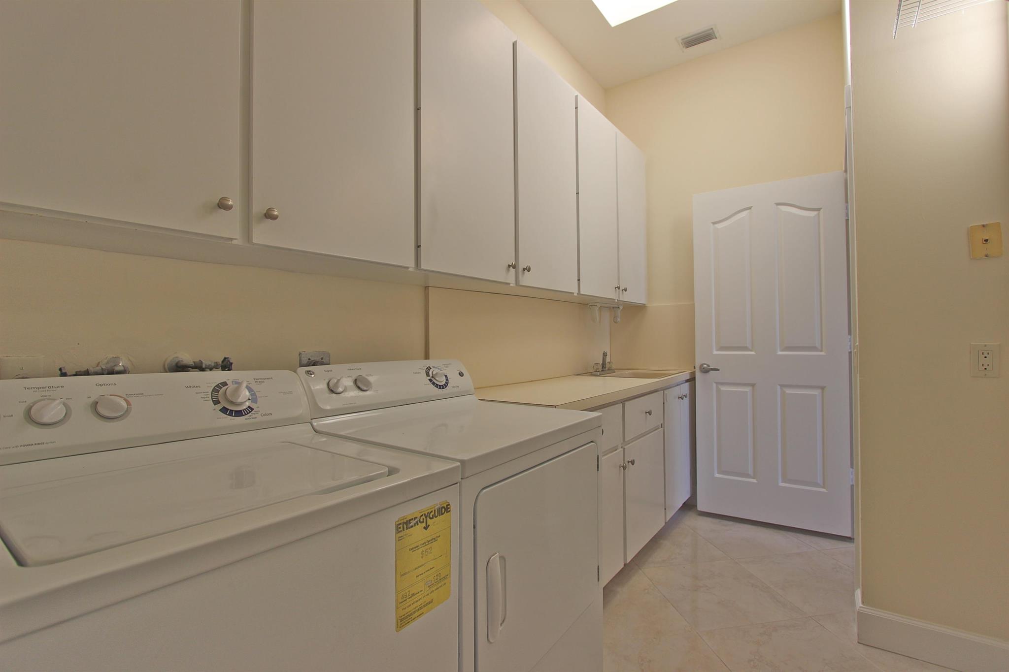 Hamptons At Maplewood - Residential Lease