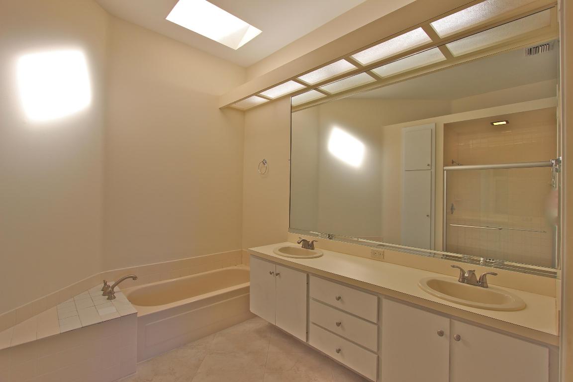 Hamptons At Maplewood - Residential Lease