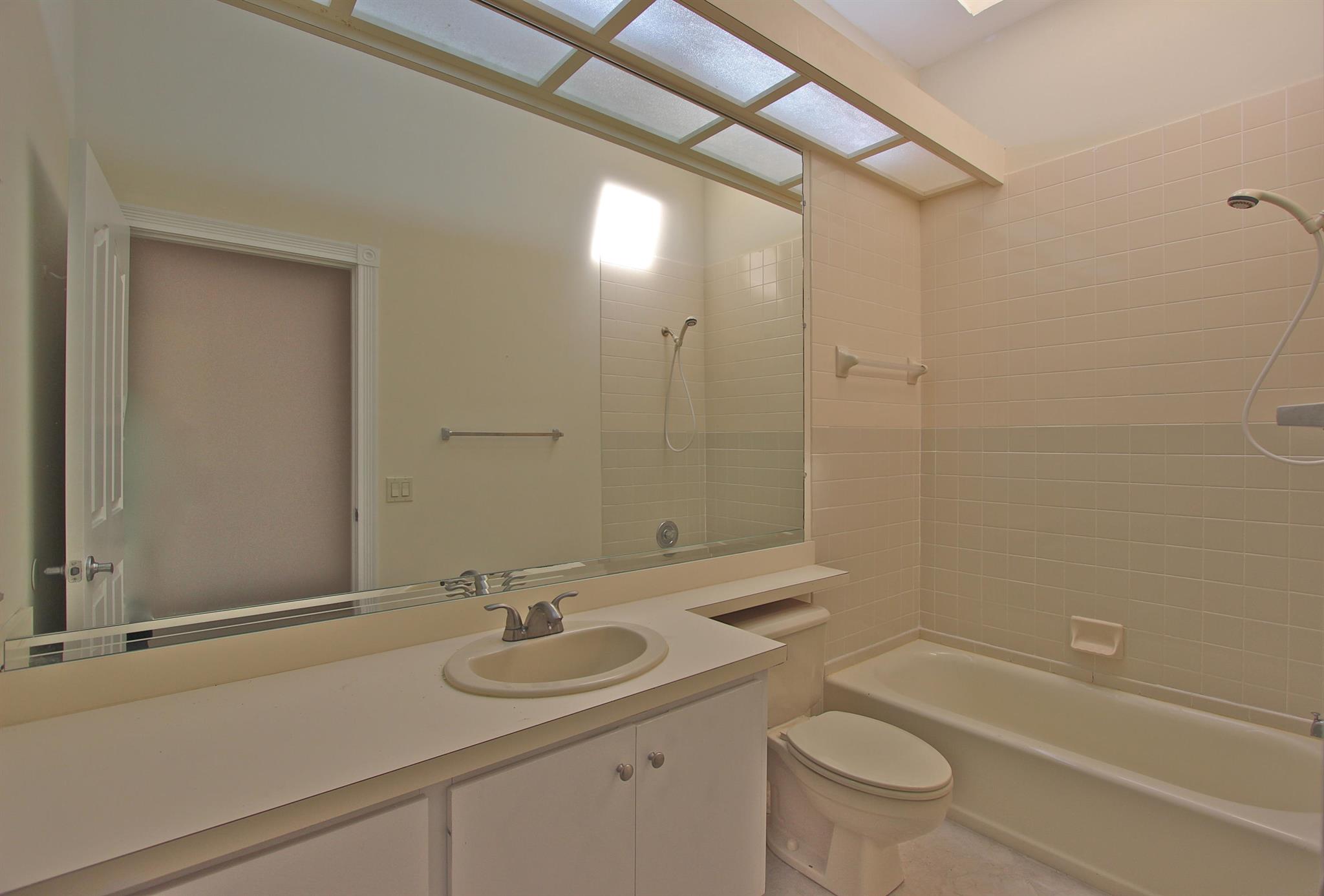 Hamptons At Maplewood - Residential Lease