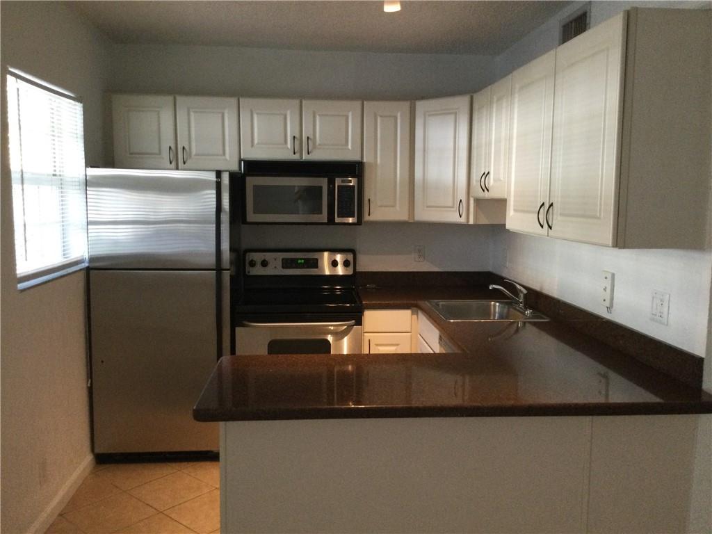 The Grove At Wilton Manor - Residential Lease
