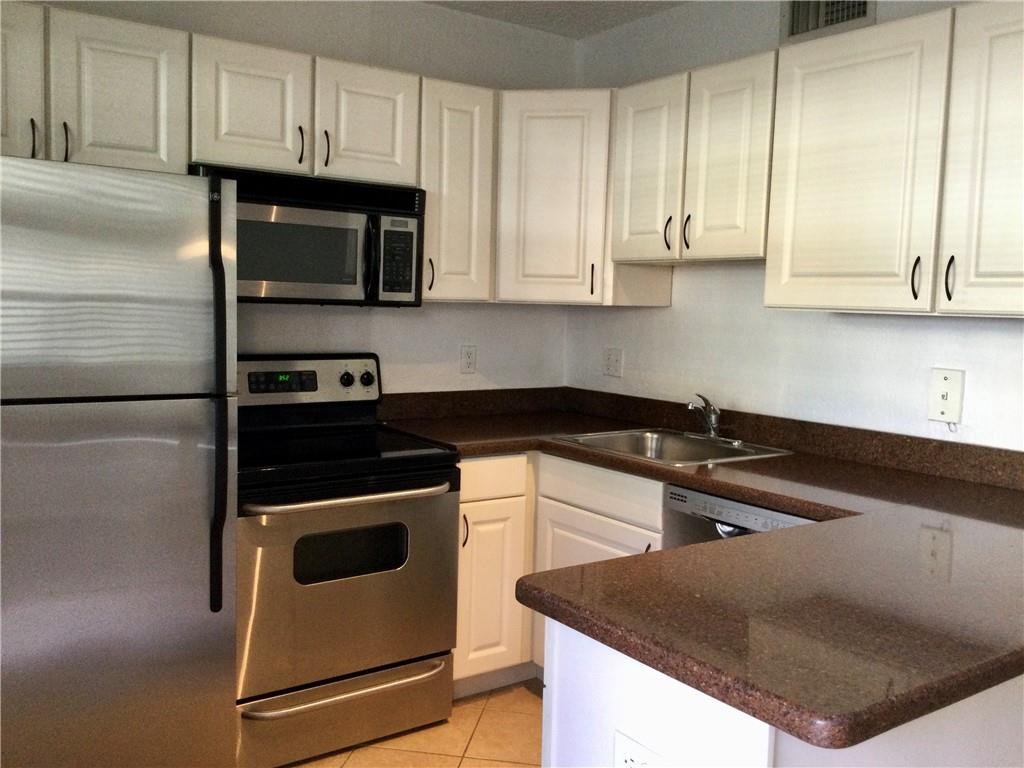 The Grove At Wilton Manor - Residential Lease