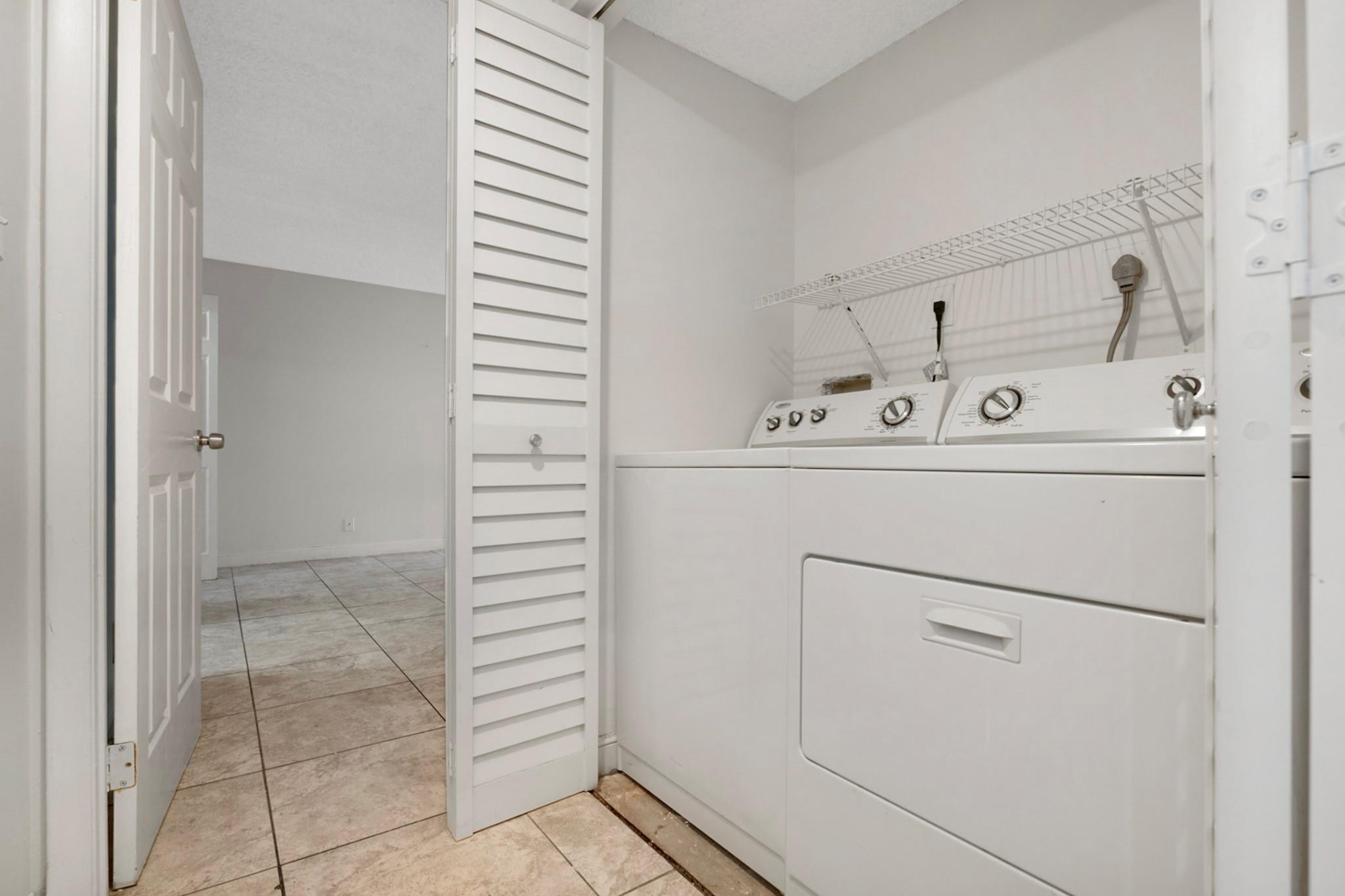 South Palm Place Condo - Residential Lease