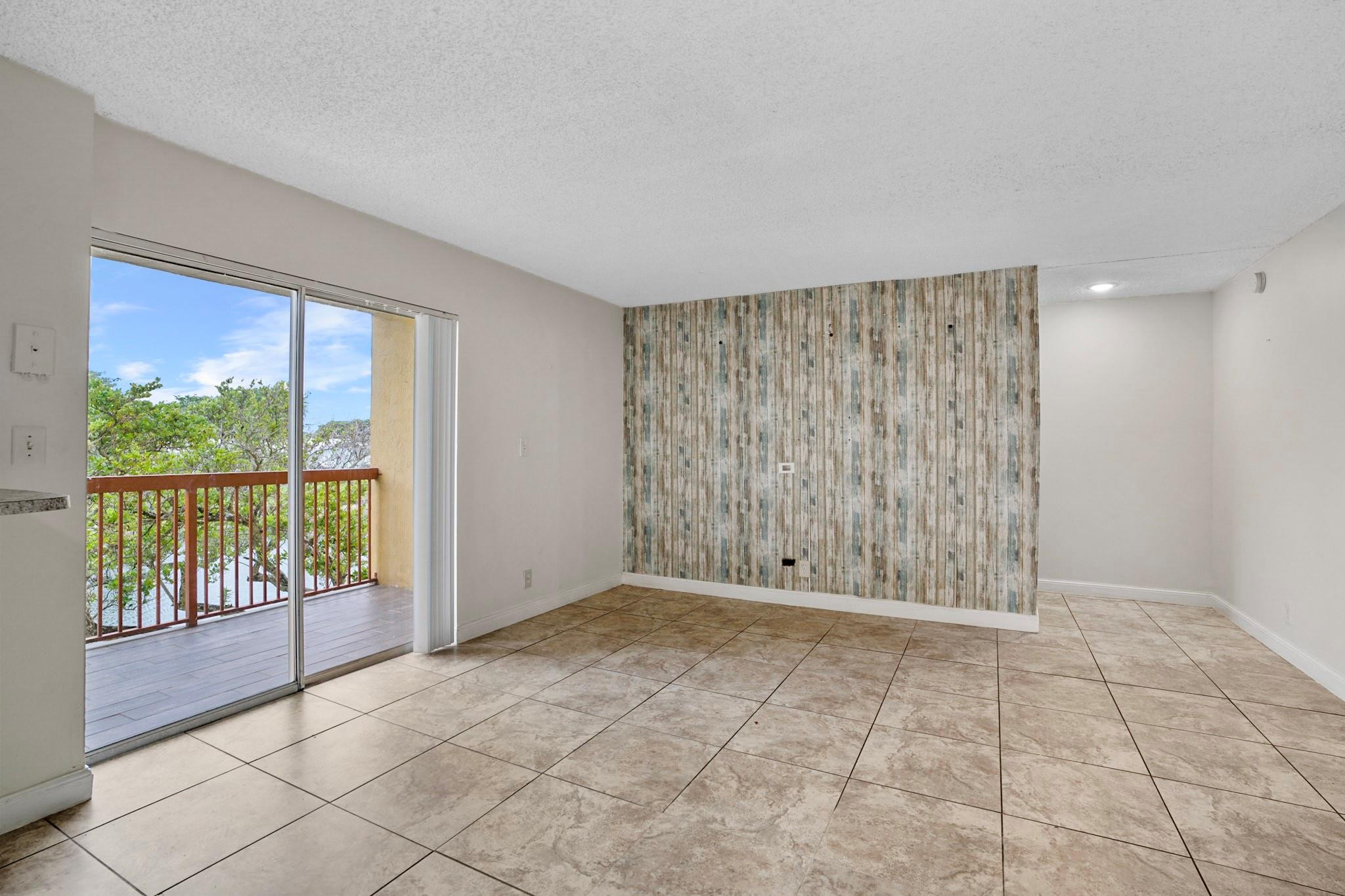 South Palm Place Condo - Residential Lease