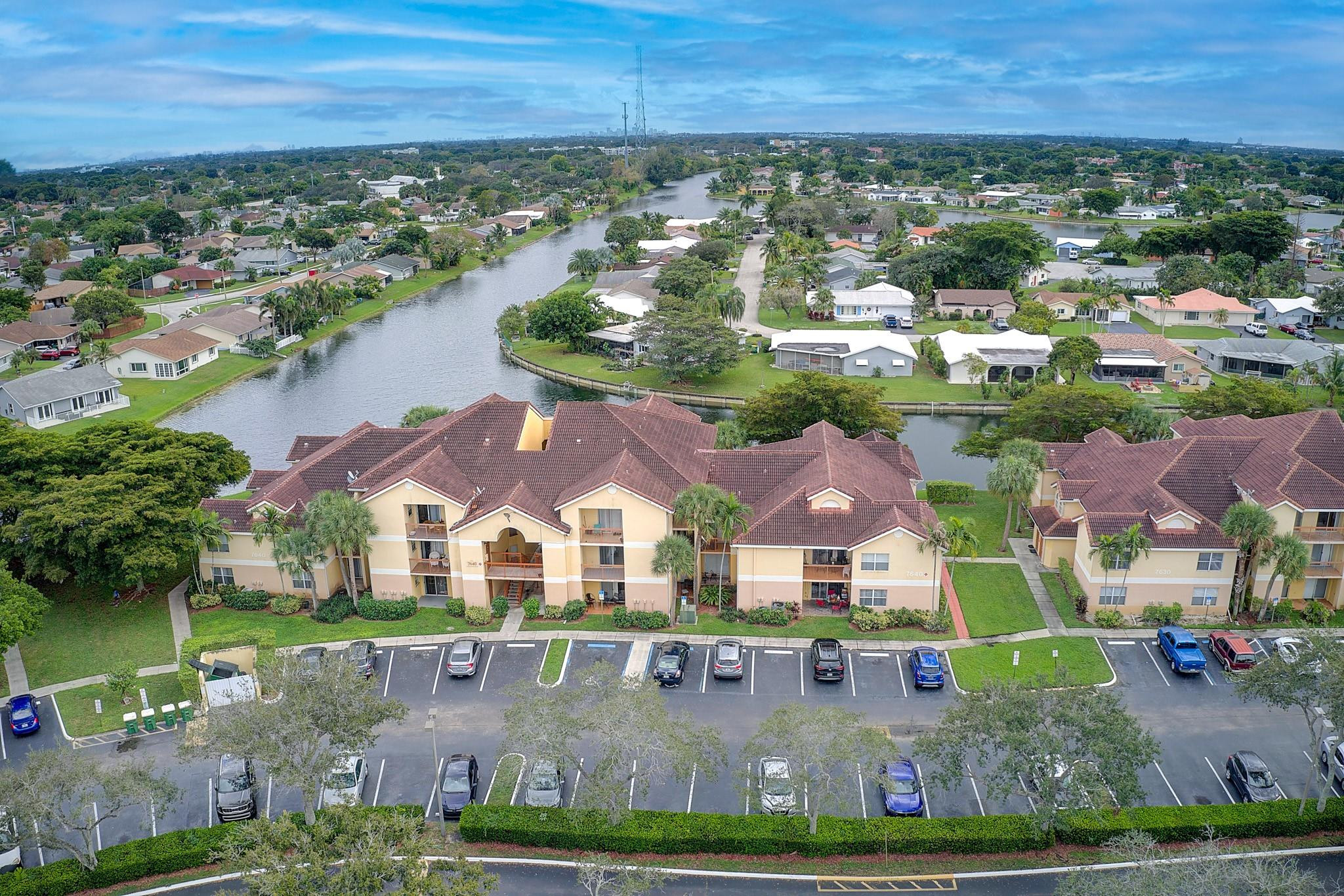 South Palm Place Condo - Residential Lease