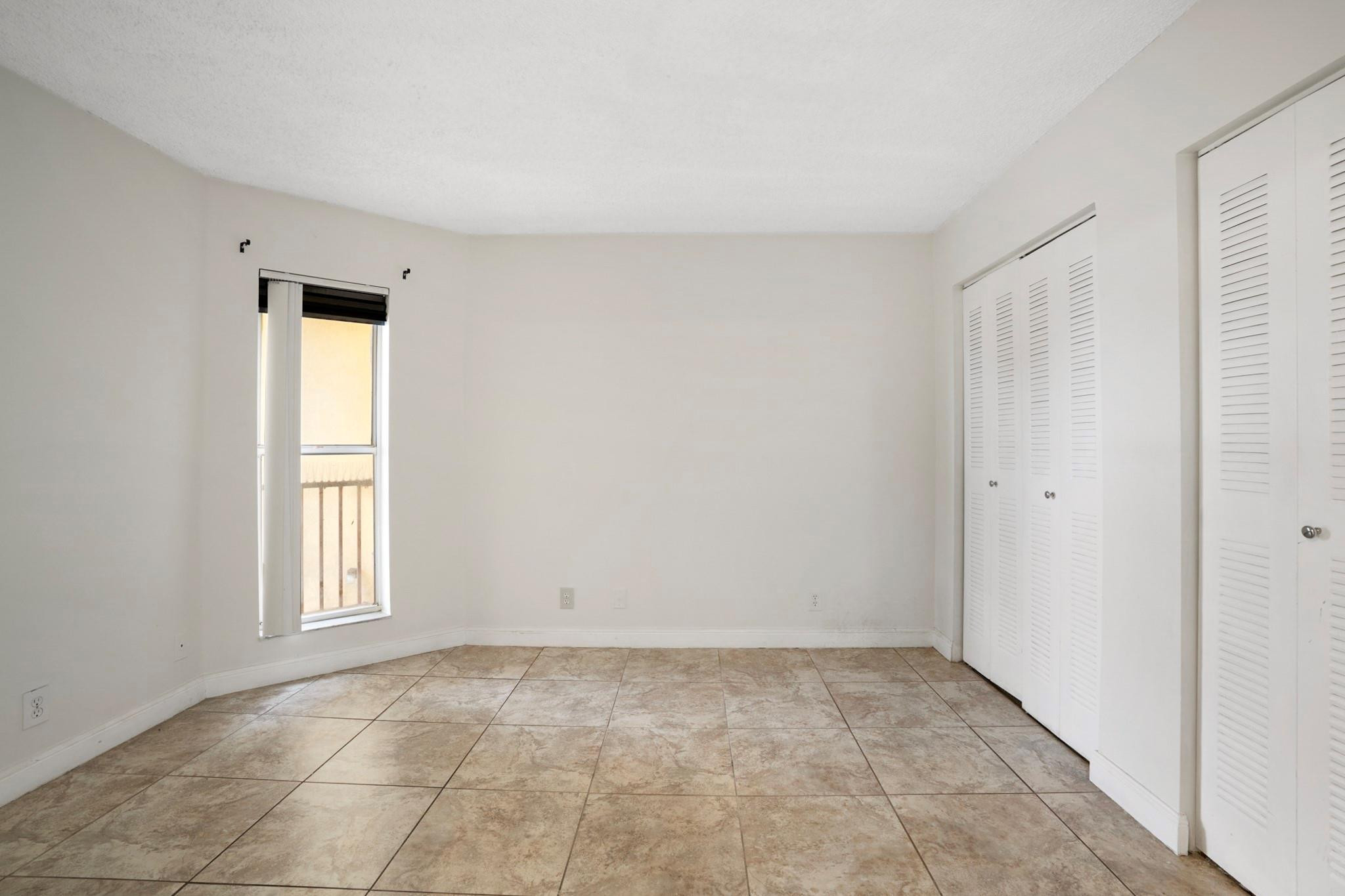 South Palm Place Condo - Residential Lease