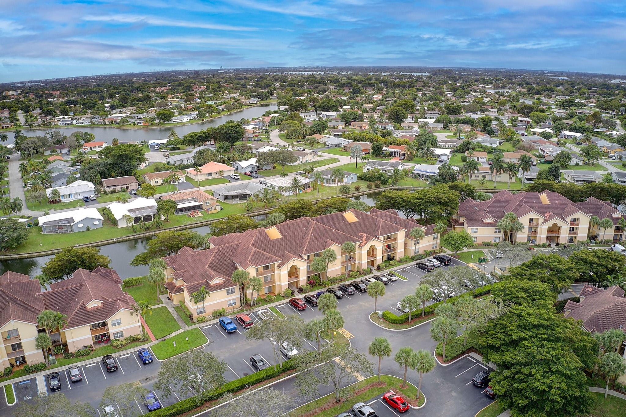 South Palm Place Condo - Residential Lease
