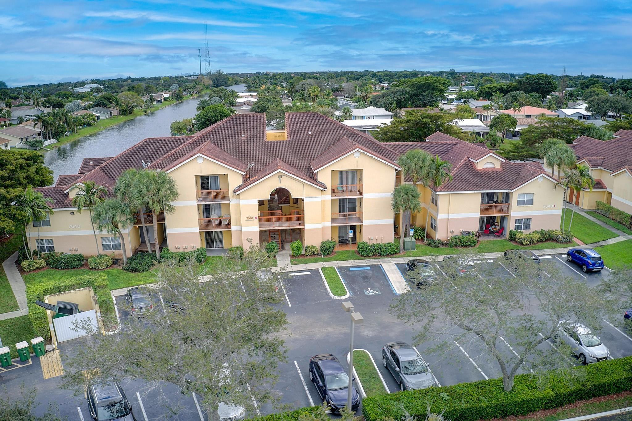South Palm Place Condo - Residential Lease
