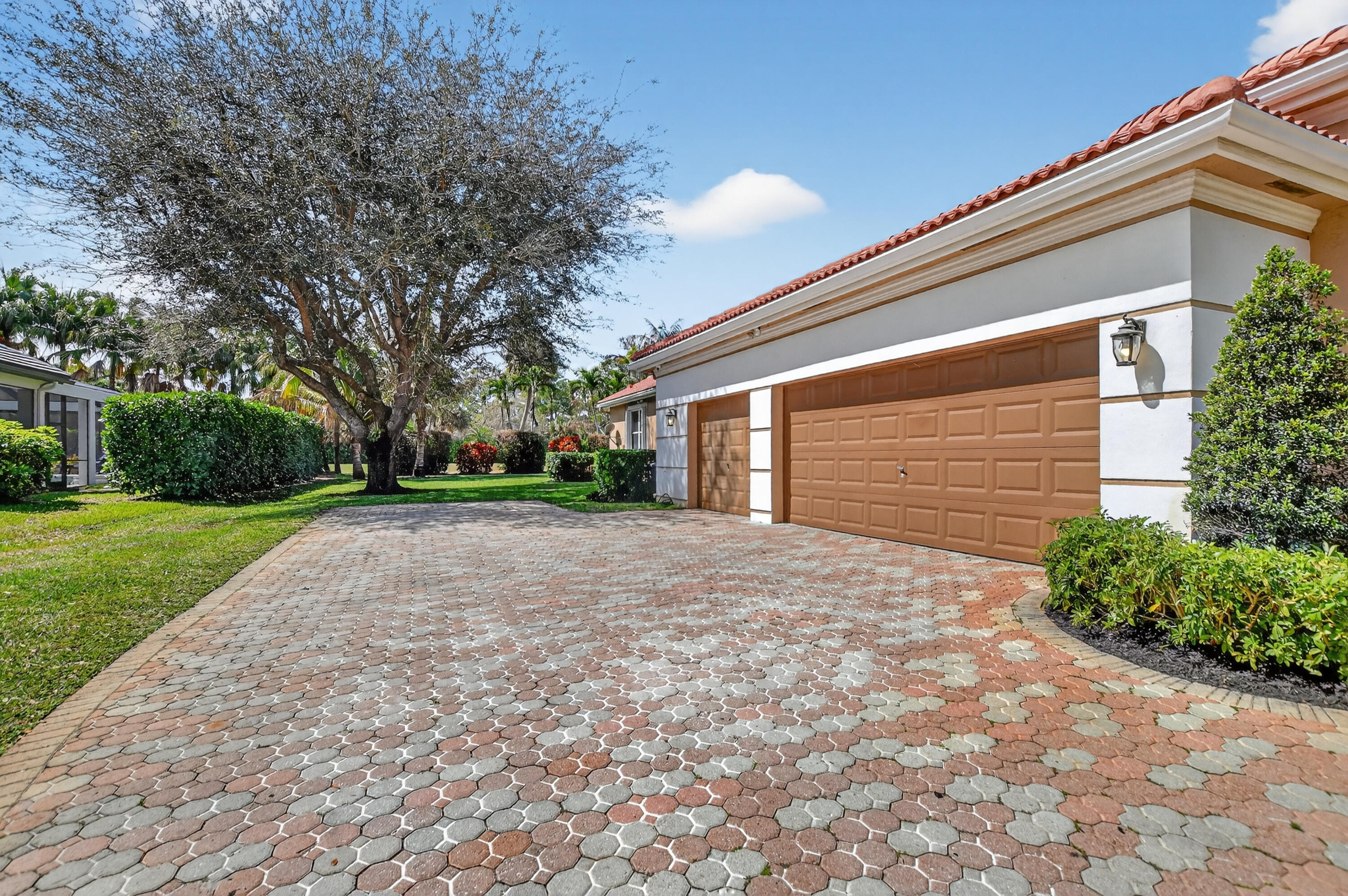 BINKS FOREST OF THE LANDINGS AT WELLINGTON - Residential