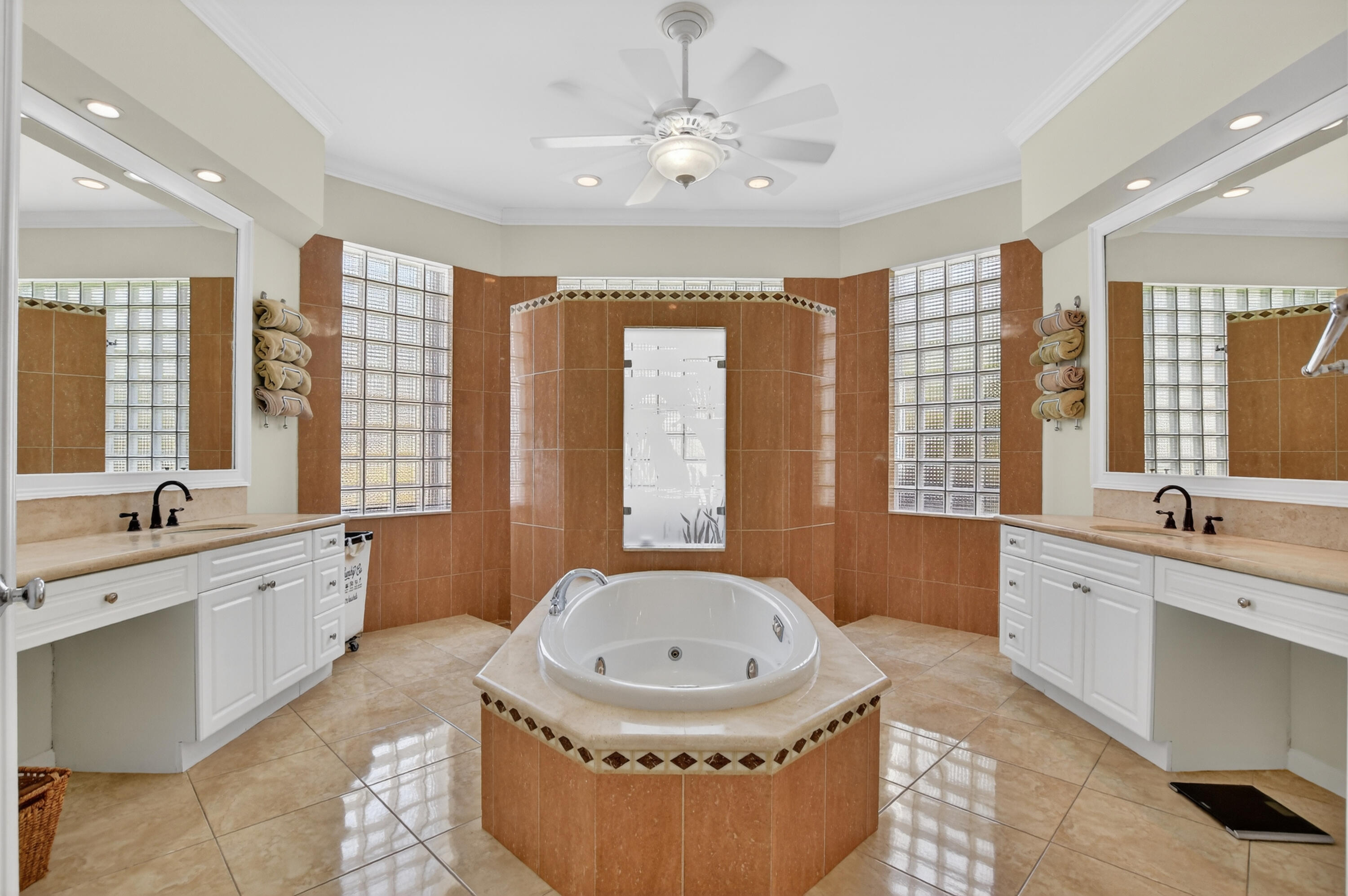 BINKS FOREST OF THE LANDINGS AT WELLINGTON - Residential