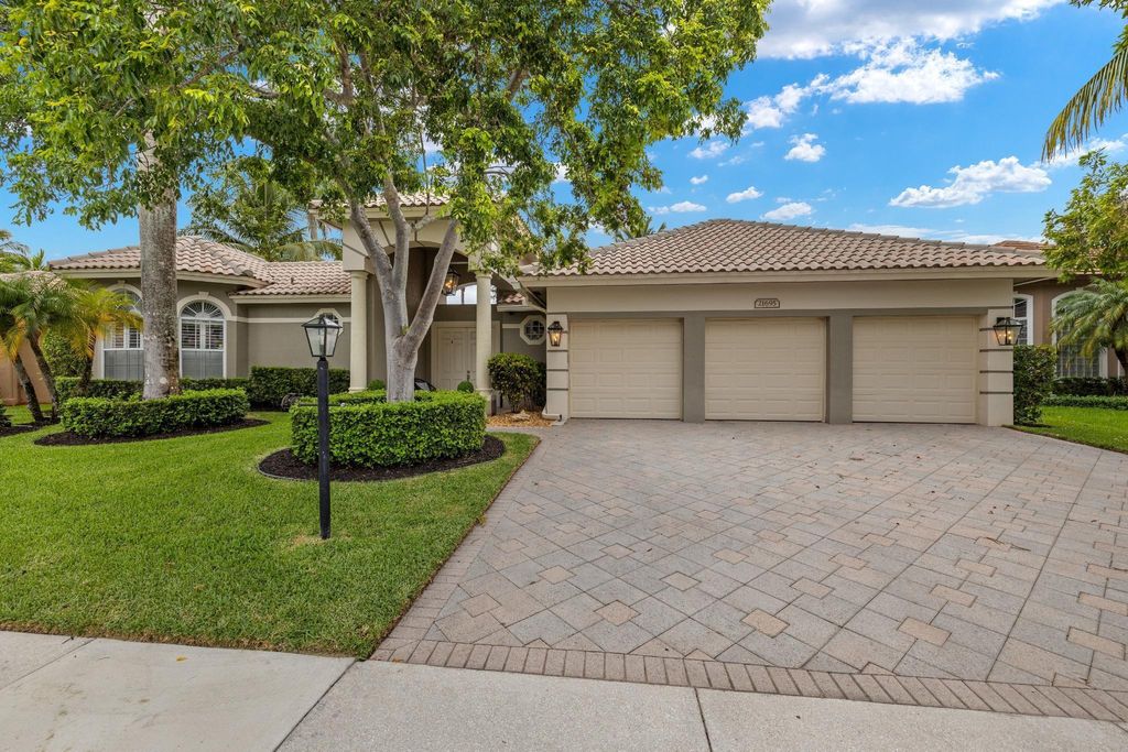 Photo of 21695 Marigot Drive, Boca Raton, FL 33428 (MLS # R11058347)