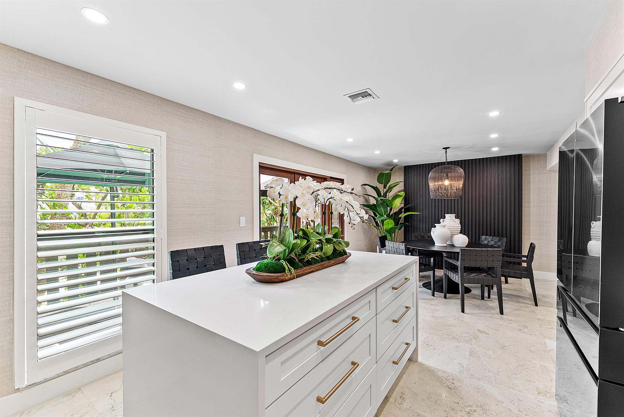 JARDIN DEL MAR COND - Residential