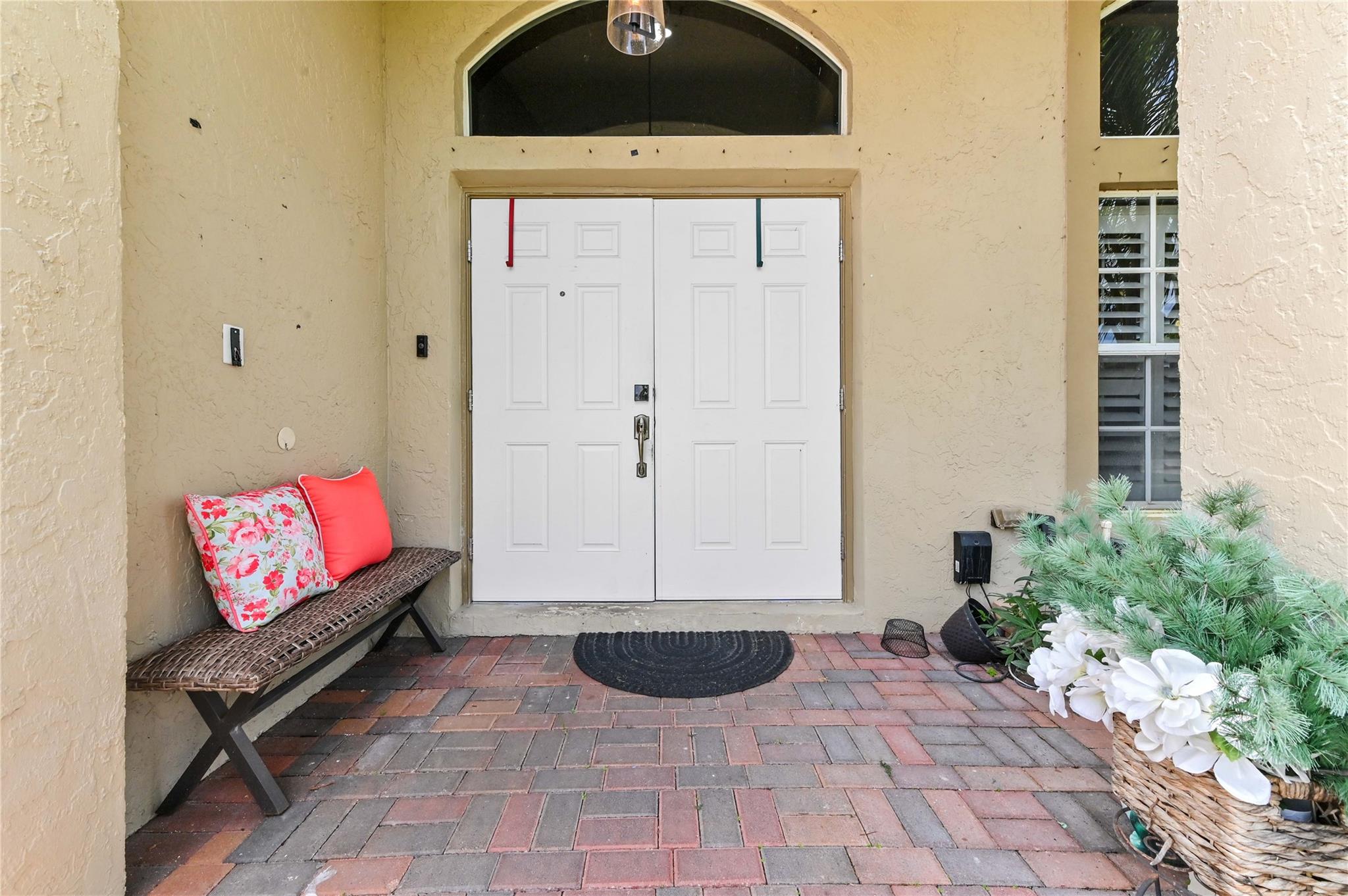 225 Park Road N, Royal Palm Beach, FL, 33411/$745,000 1 225 Park Road N