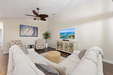 Tiny photo for 11403 Myrtle Oak Court, Palm Beach Gardens, FL 33410 (MLS # B26090540)