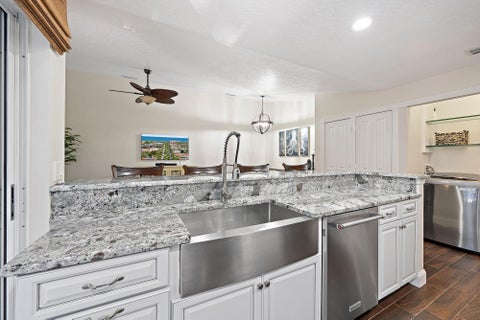 Tiny photo for 11403 Myrtle Oak Court, Palm Beach Gardens, FL 33410 (MLS # B26090540)