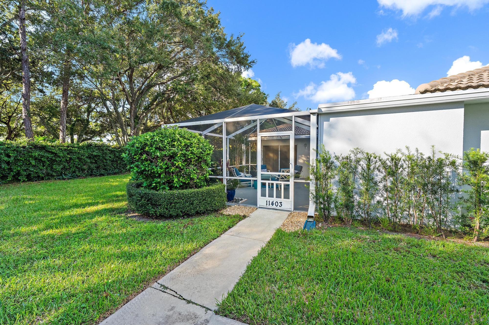 11403 Myrtle Oak Court
