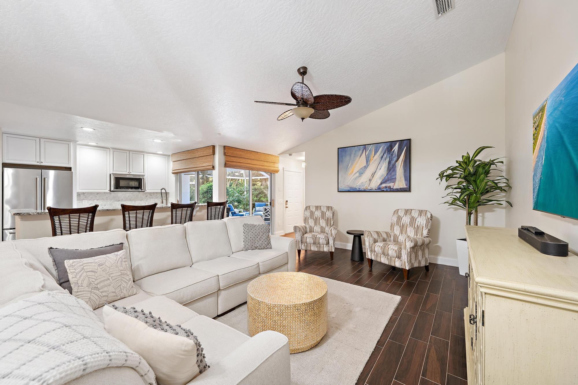 11403 Myrtle Oak Court