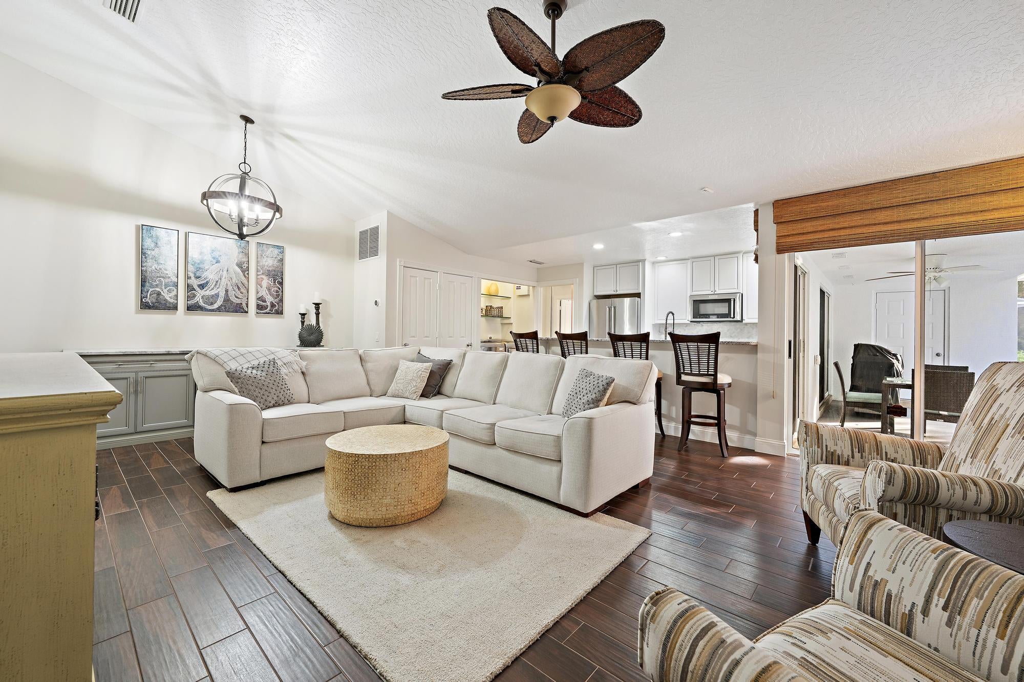 11403 Myrtle Oak Court
