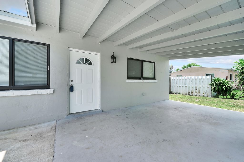 Photo of 2078 Bonnie Drive, West Palm Beach, FL 33415 (MLS # R11009524)